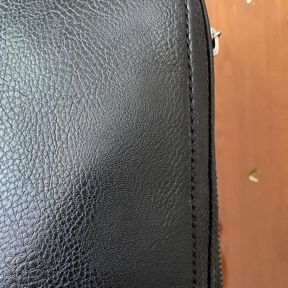 Matt and Nat Backpack - Picture 6 of 12